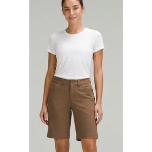 Eddie Bauer Women’s 6 Brown Khaki Bermuda Shorts Stretch Casual Hiking Outdoor